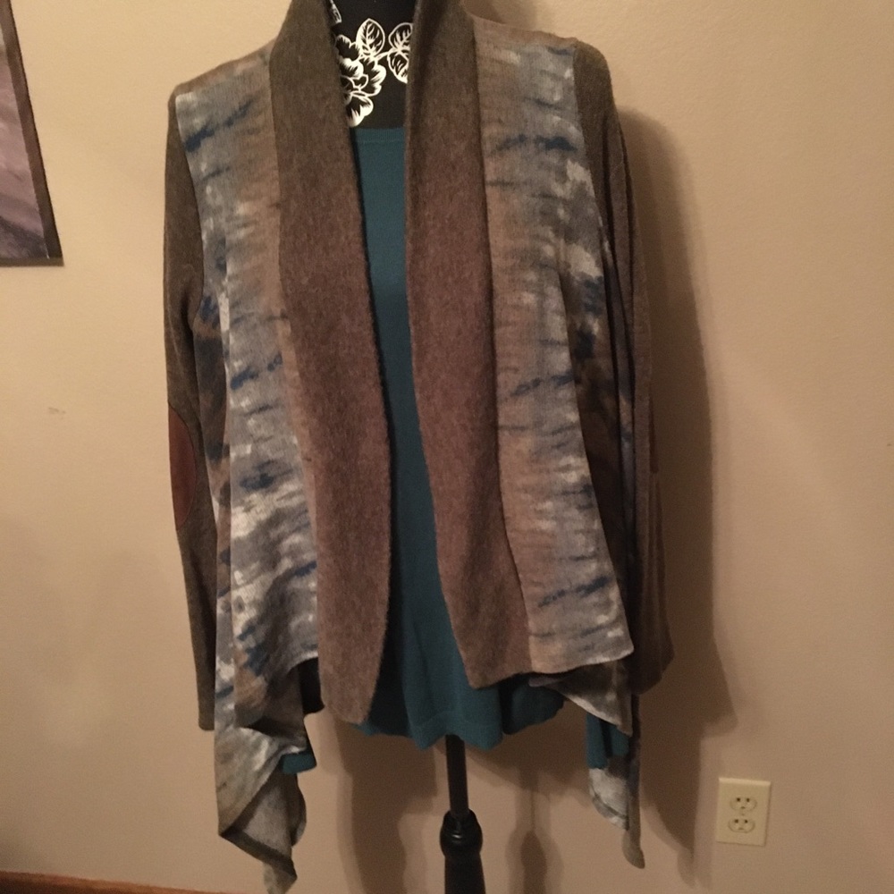 ODDY LG GRAY, BLUE, GREEN TAN & WHITE CARDIGAN WITH BROWN ELBOW PATCHES